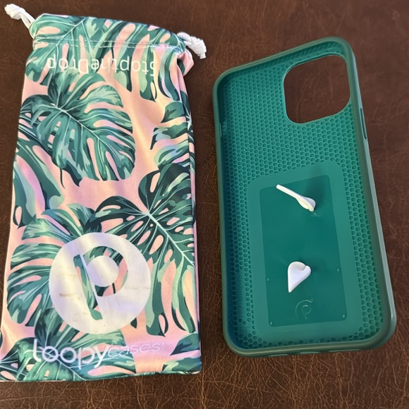 Loopy pink monstera case for Apple Pro Max 12
Good used condition. - Picture 2 of 3